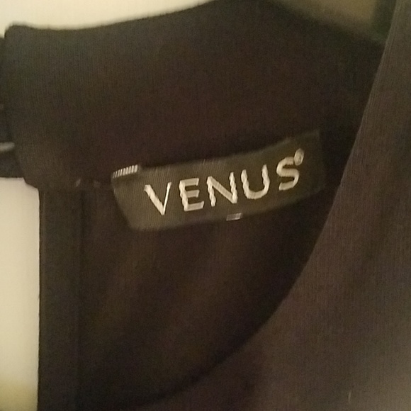 Top - Picture 2 of 3